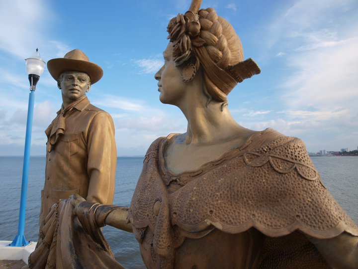 Jarochos_de pie_Ricardo_Luna_Aburto