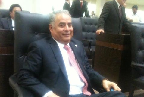 Diputado_Salvador_Rosas_Quintanilla