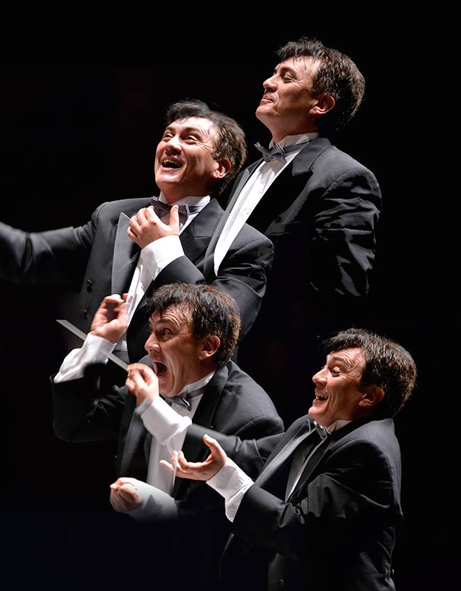 Frente a la Orquesta_Bulmaro_Bazaldúa_Baldo