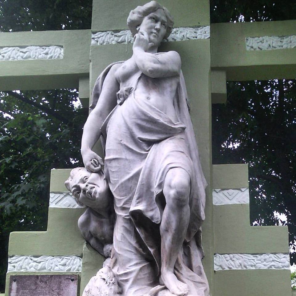 Suspicacia en Xalapa_Ricardo_Luna_Aburto