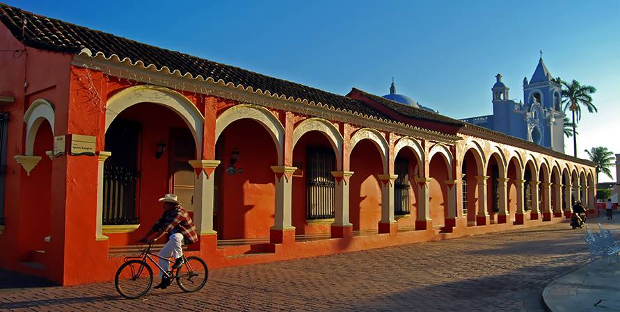 Perfil_tlacotalpeño_Bulmaro_Bazaldúa_Baldo