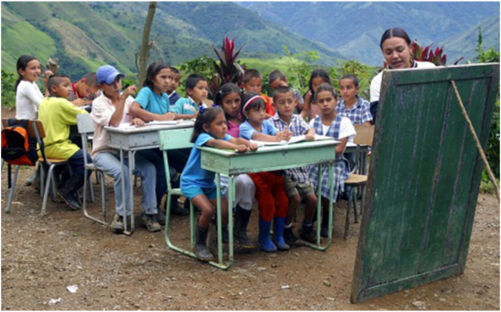 Resultado de imagen para escuelas de mexico en mal estado