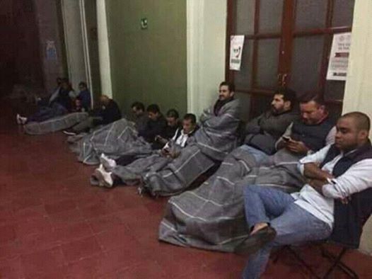 huelguistas_de_palacio_gobierno_xalapa