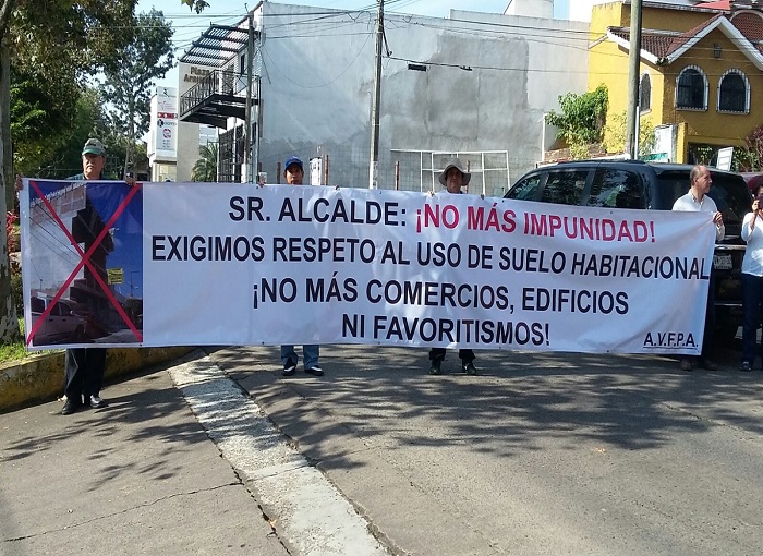 bloqueo-vecinos-araucarias-xalapa