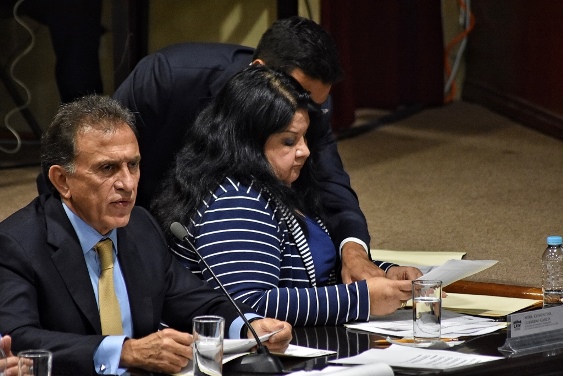 miguel-angel-yunes-y-clementina-guerrero